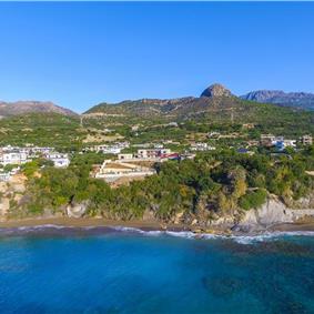 8 bedroom luxury villa with pool near Koutsounari, sleeps 16